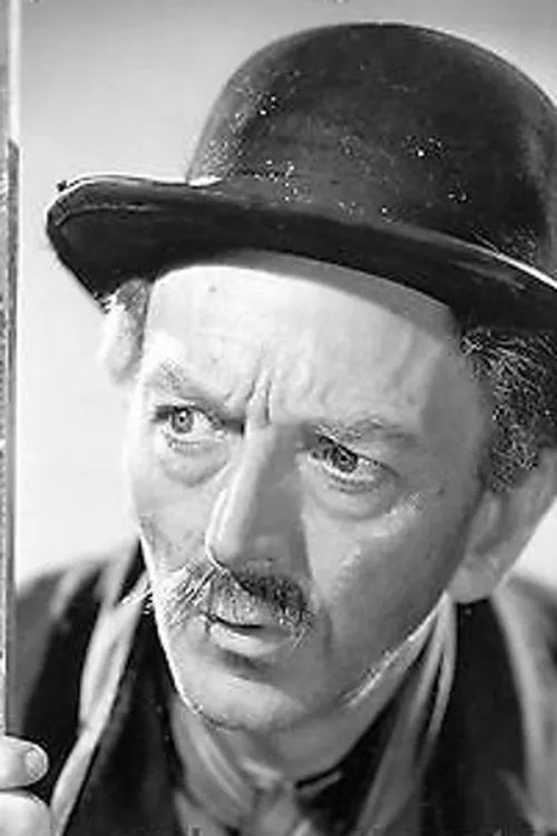 Valentine Vousden ha trabajado con F.J. McCormick en 1 ocasiones