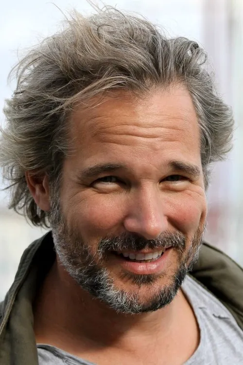 Fabrice Deville interpretando a Christophe