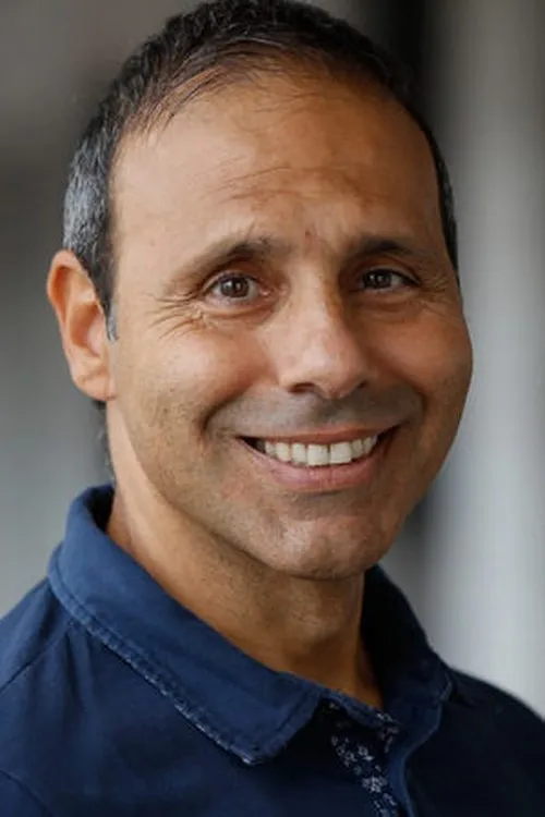 Fabrizio Pizzuto interpretando a Luigi