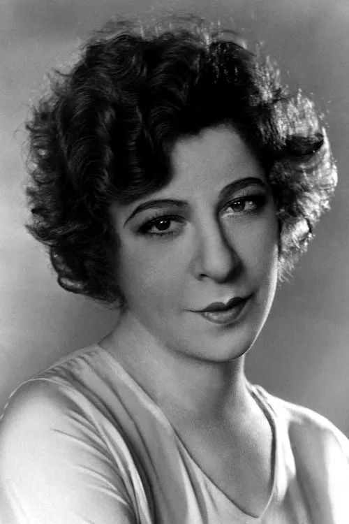 Fanny Brice interpretando a Self (archive footage)