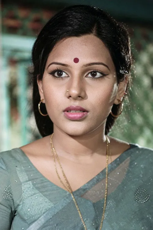 Fatafat Jayalakshmi interpretando a Sumathi