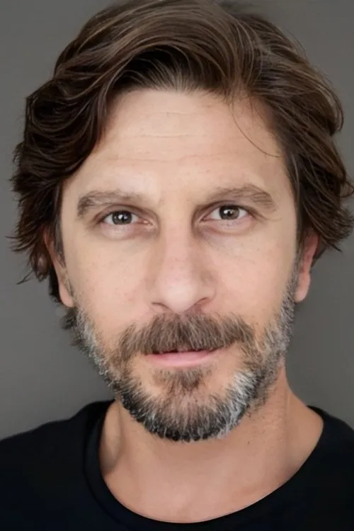 Fatih Dönmez — personaje: Yasar Efegil