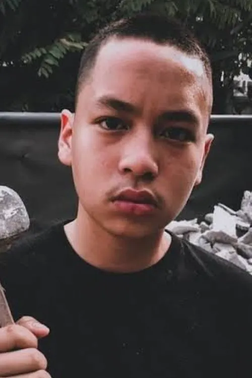 Fatih Unru interpretando a Zuma