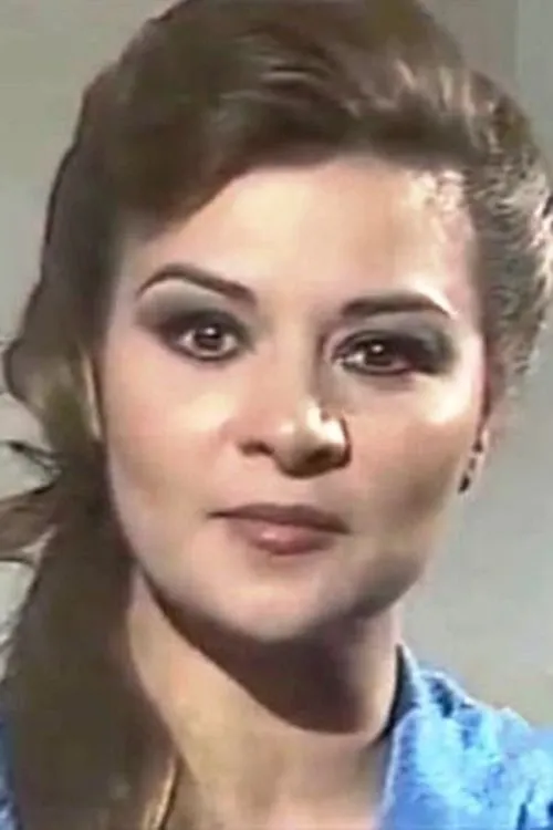 Fatma Mazhar interpretando a 