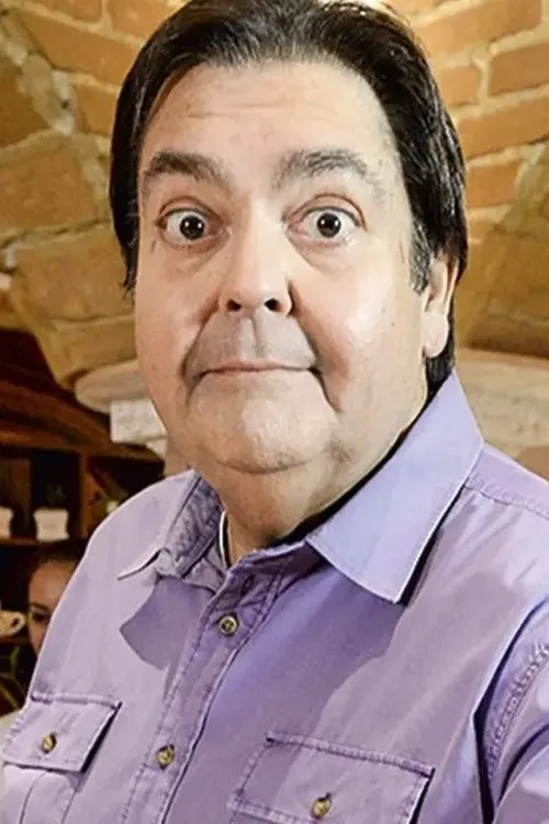 Faustão interpretando a Self