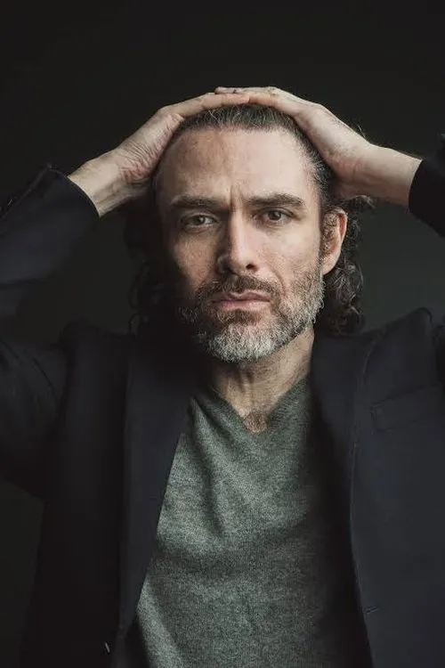 Fausto Morciano interpretando a Nicola