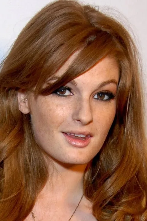 Faye Reagan interpretando a Alexis