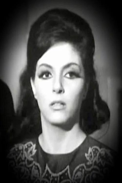 Fayza Fouad interpretando a