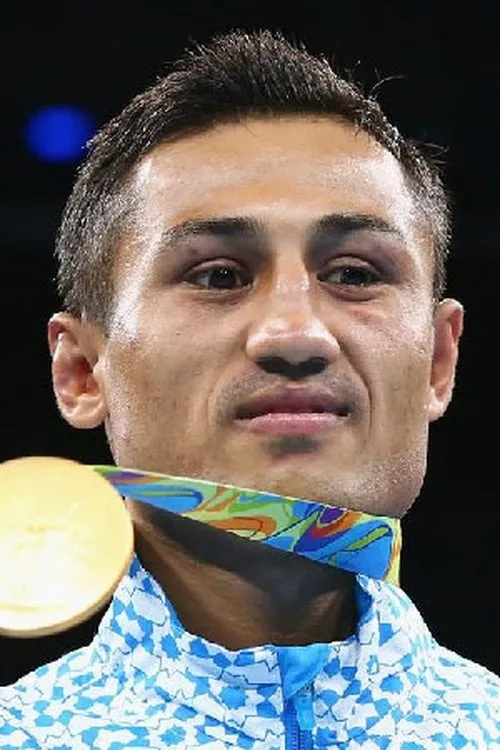 Fazliddin Gaibnazarov interpretando a Self