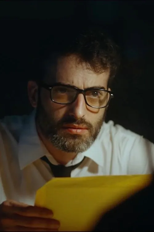 Federico Giovonazzo interpretando a Victor Archaval