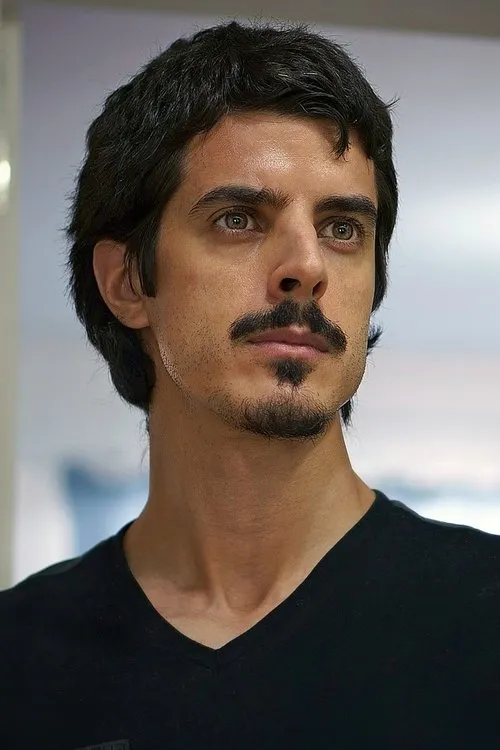 Kiran Sharbis ha trabajado con Federico J. Arioni en 1 ocasiones