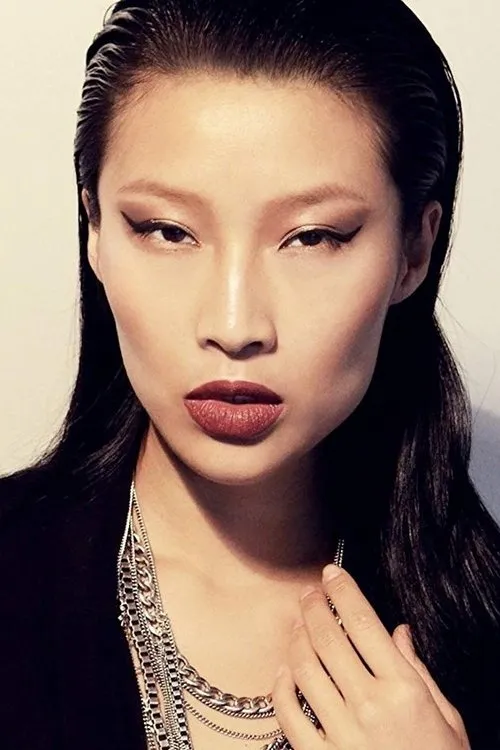 Fei Ren interpretando a Guan Yin