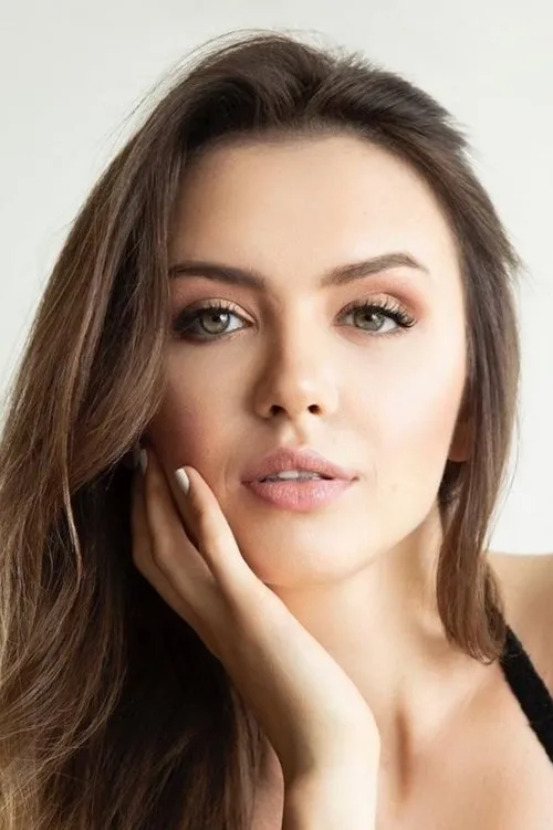 Latif Koru ha trabajado con Felicia Sağnak en 1 ocasiones