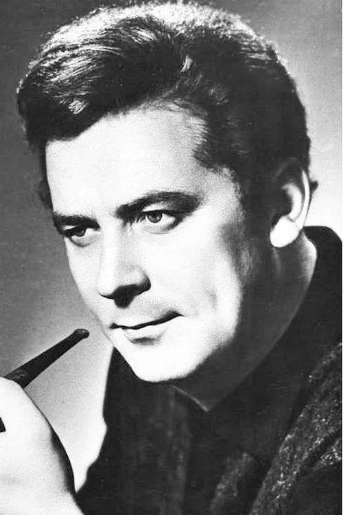 E. Charyan ha trabajado con Feliks Yavorsky en 1 ocasiones