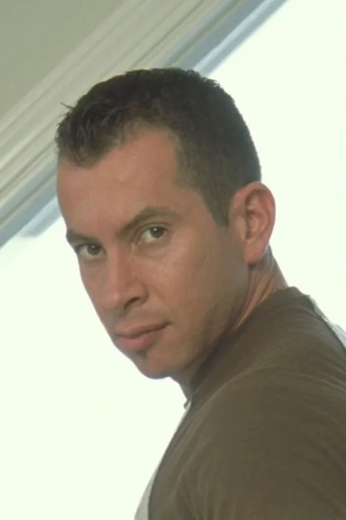 Felipe Carson interpretando a 