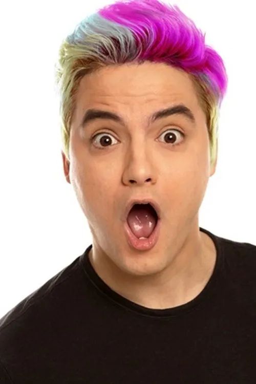 Felipe Neto interpretando a Apresentador de videocast