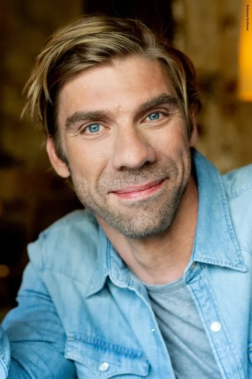 Foto de perfil del actor Felix Lampert en el reparto