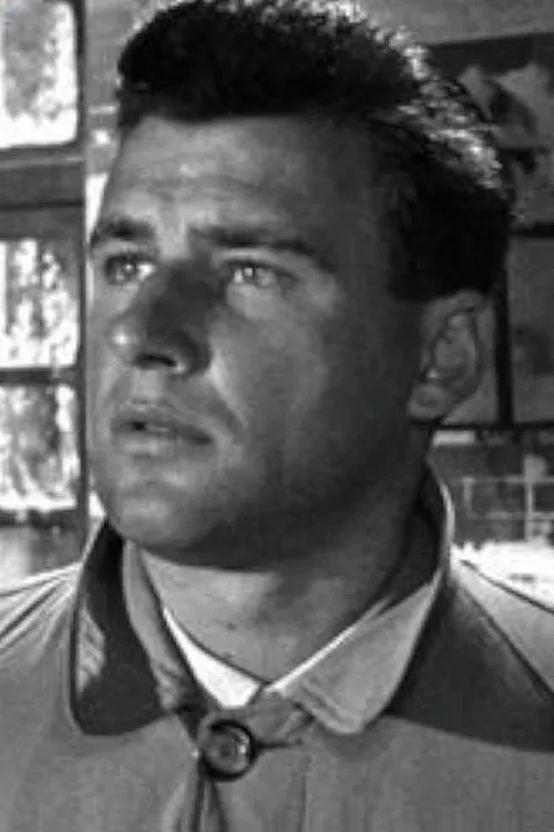 Ferdinand Anton interpretando a 