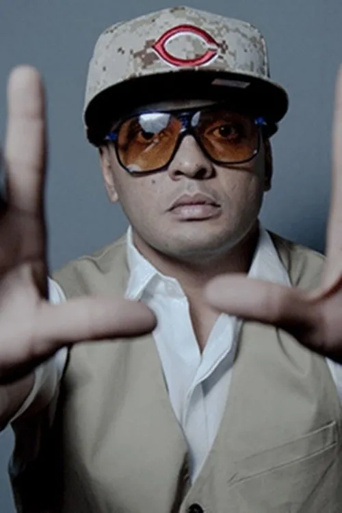 Fernandinho Beatbox interpretando a Rapper 2