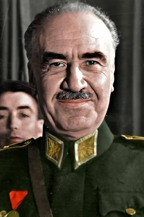 Fevzi Çakmak interpretando a himself