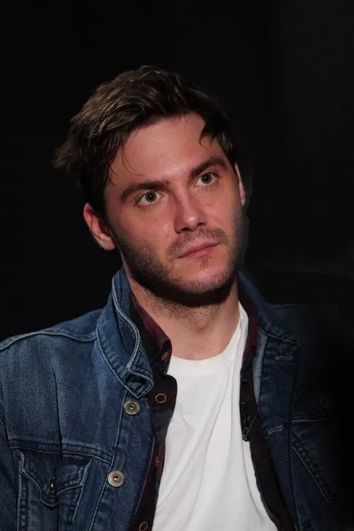 Filip Hajduković interpretando a Andeo