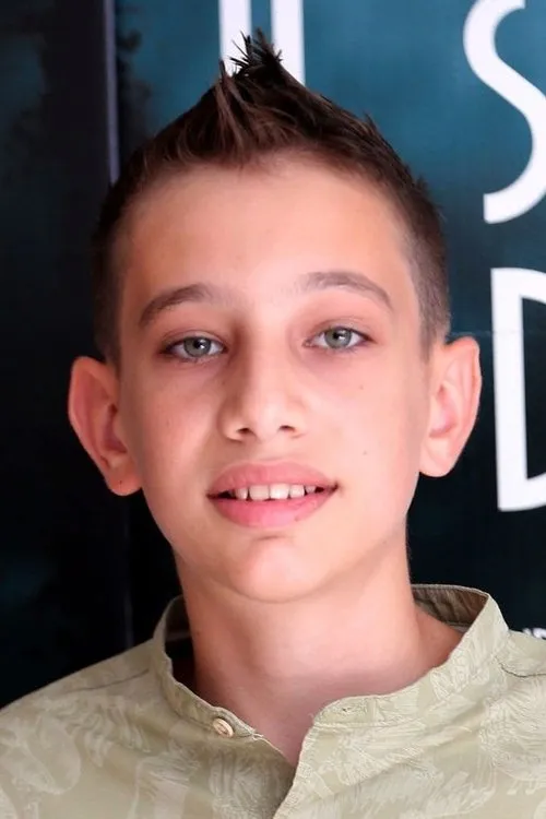 Filippo Franchini interpretando a Carlo Mongiorgi