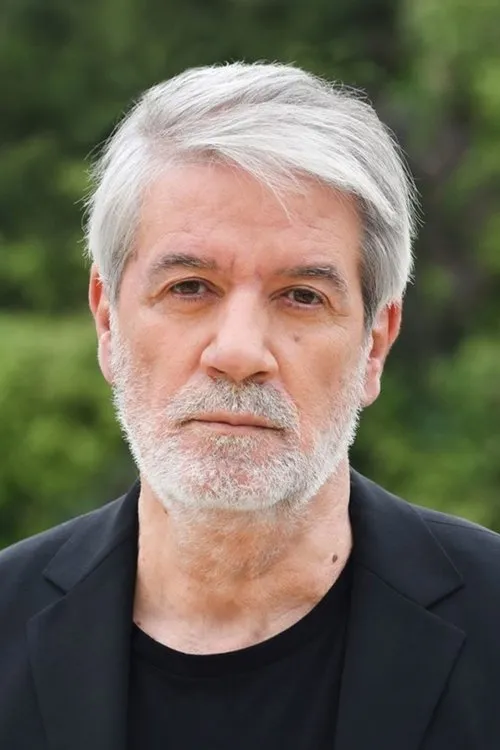 ??sta? S?µe??? ha trabajado con Filippos Sofianos en 1 ocasiones