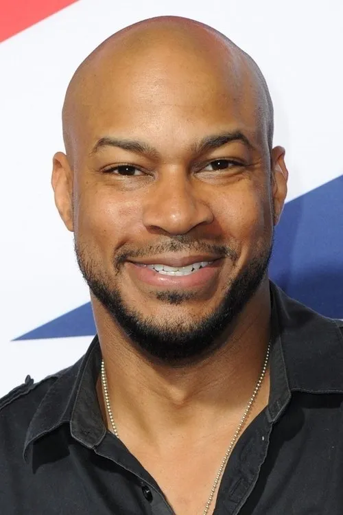 John Caparulo ha trabajado con Finesse Mitchell en 1 ocasiones