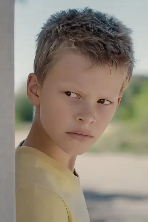 Alexandru Cirneala ha trabajado con Finn-Henry Reyels en 1 ocasiones