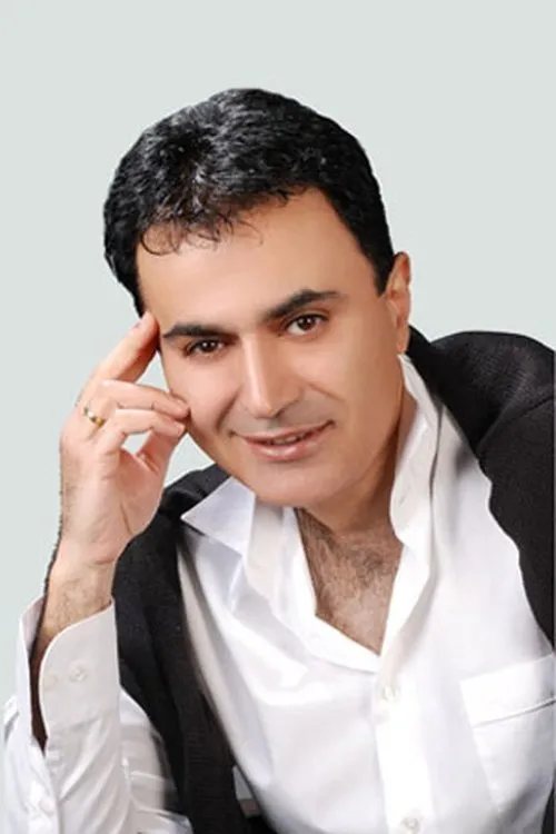 Firdovsi Atakishiyev interpretando a Rafael