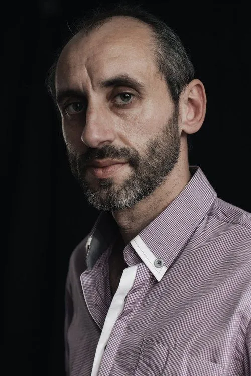 Flako Estévez en su biografía y filmografía