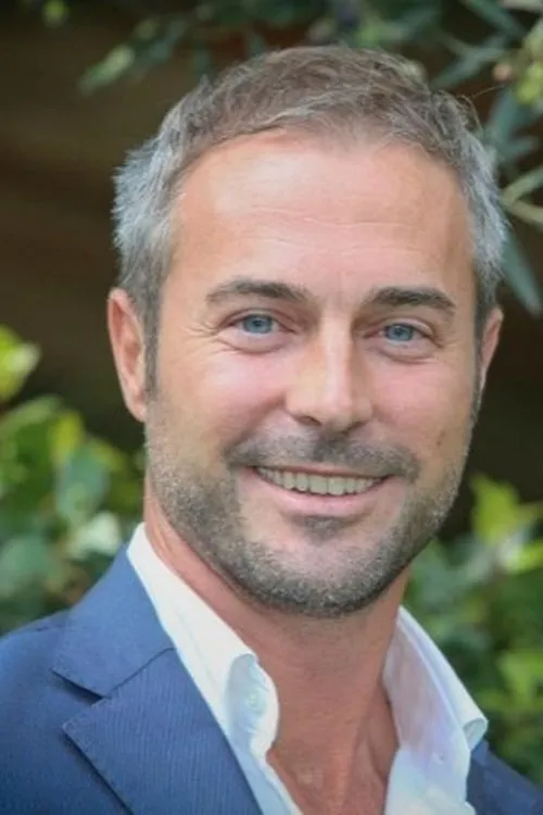 Sara Ronco ha trabajado con Flavio Montrucchio en 1 ocasiones