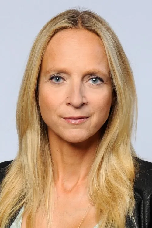 Floortje Dessing — personaje: Herself - Host