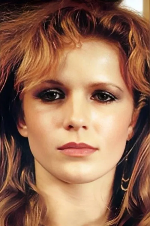 Flore Sollier interpretando a 