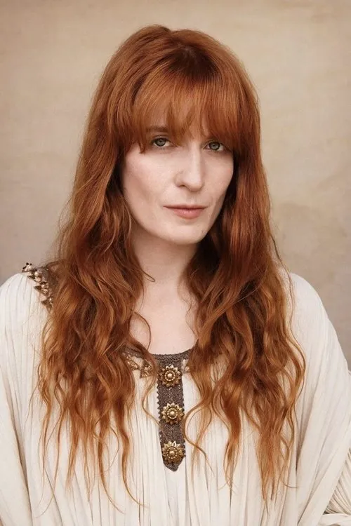 Florence Welch interpretando a Veronica