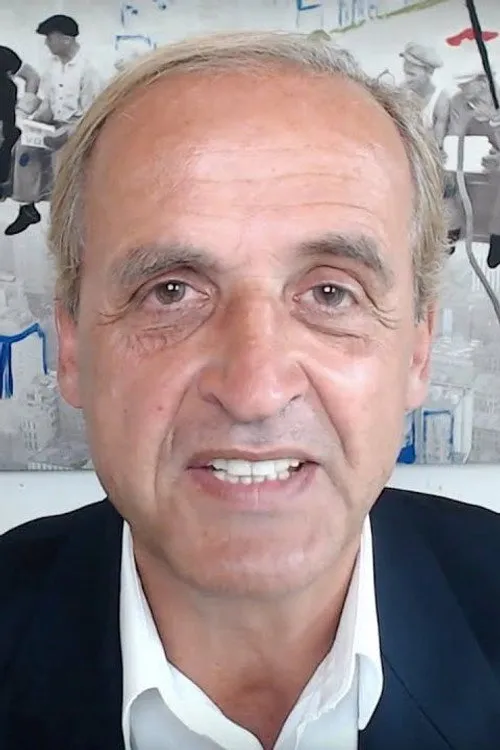 Florian Homm interpretando a Self