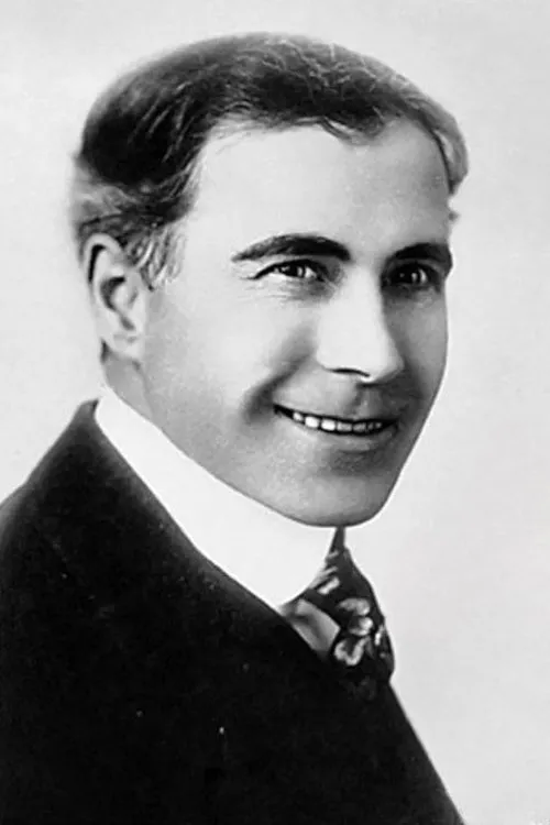 Forrest Seabury interpretando a John