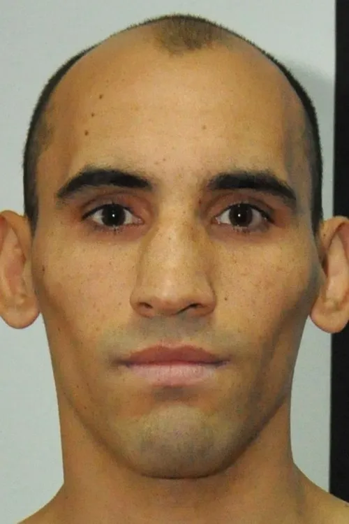 Francisco Emmanuel Torres interpretando a Self