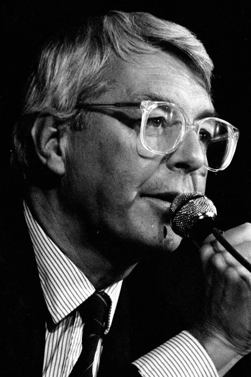 Francois-Henri de Virieu interpretando a Self