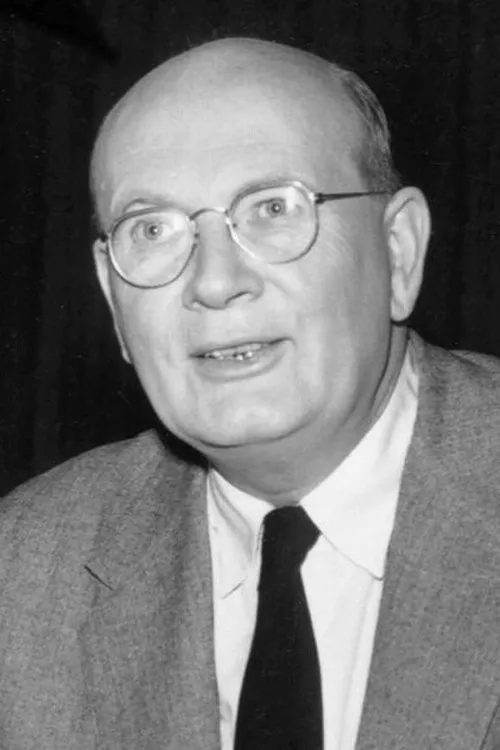 Frank Baxter interpretando a Self (as Dr. Frank C. Baxter)