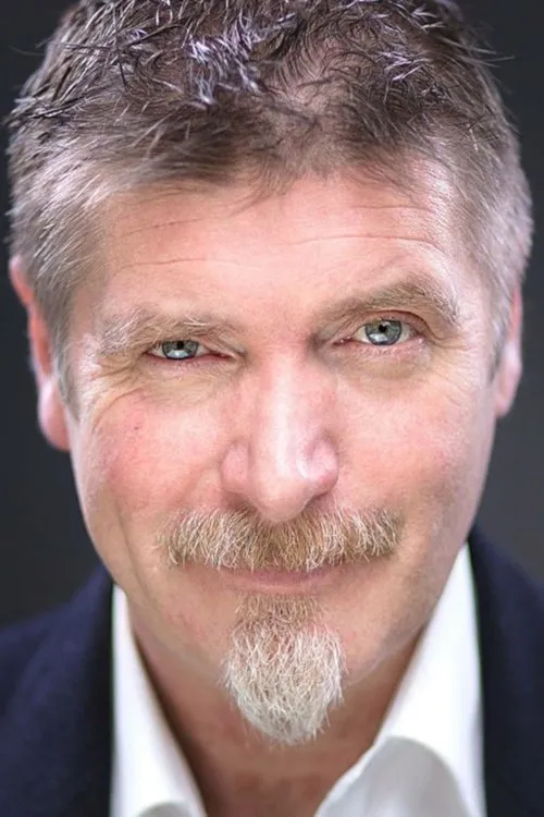 Fionn Walton ha trabajado con Frank Cannon en 1 ocasiones