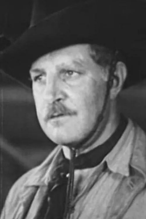 Tex Phelps ha trabajado con Frank Ellis en 12 ocasiones