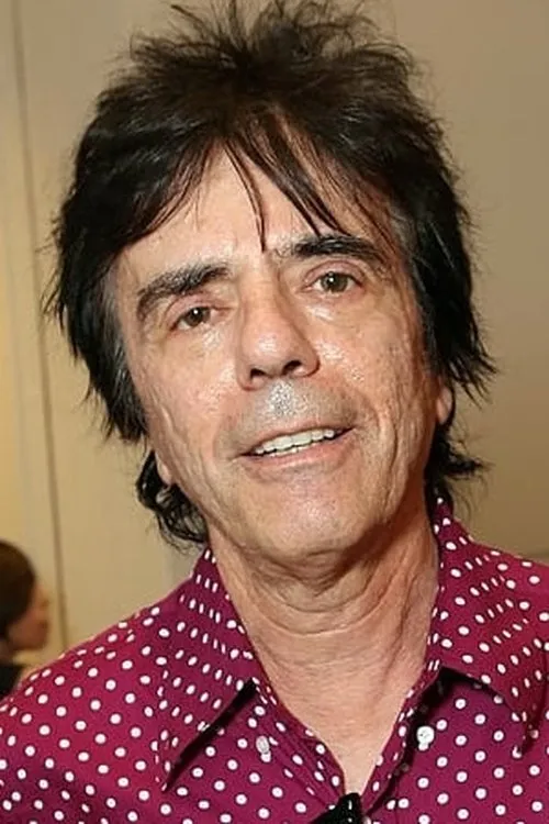 Frank Infante interpretando a Self