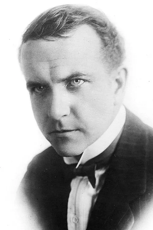 Foto de perfil del actor Frank Mills en el reparto