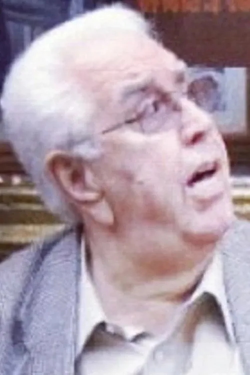 Adrian McCourt ha trabajado con Frankie Cee en 1 ocasiones