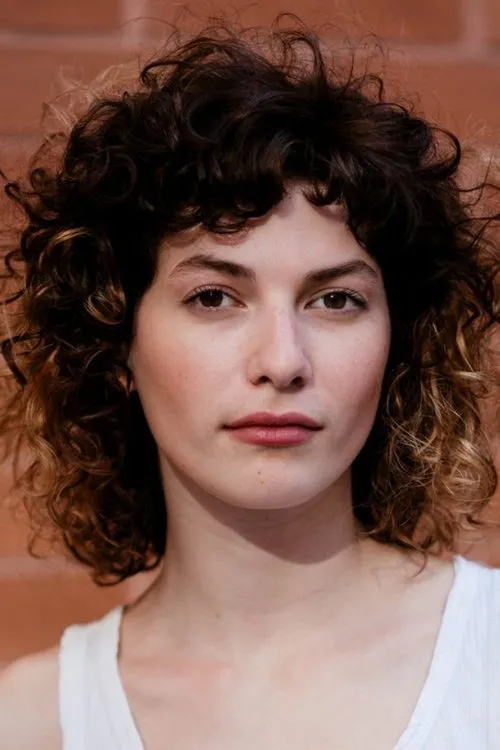 Franziska von Harsdorf interpretando a Kate