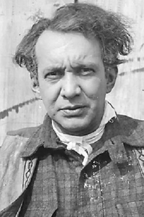 Fred DeSilva interpretando a 