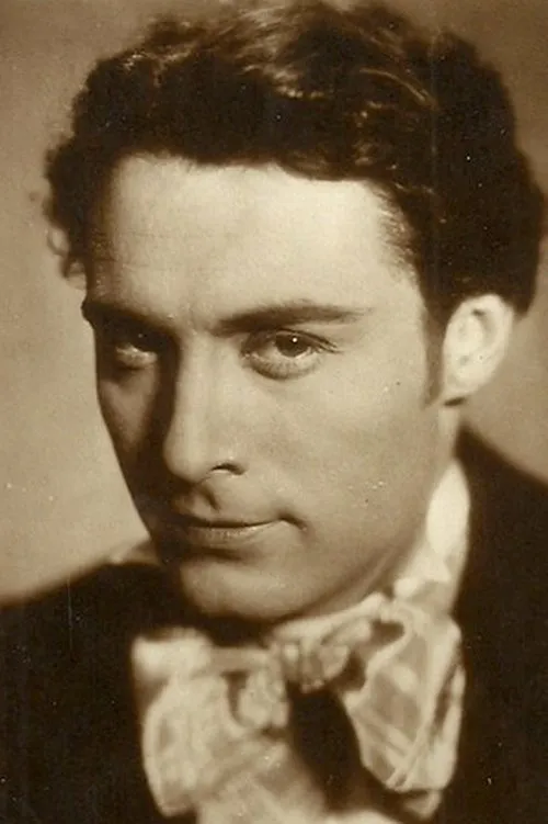 Fred Louis Lerch interpretando a Fred Droysen