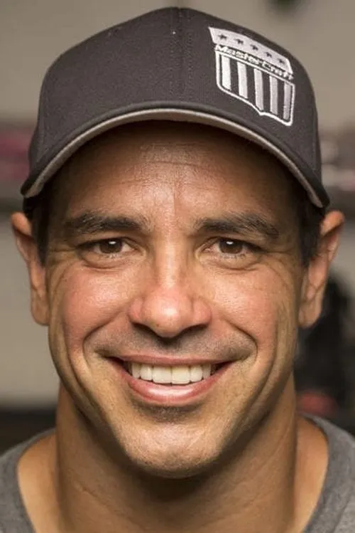 Scot Ellis ha trabajado con Freddy Krueger en 2 ocasiones