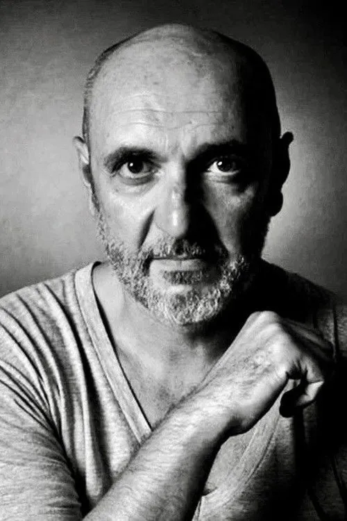 Claudia Bacos ha trabajado con Frédéric Poggi en 1 ocasiones